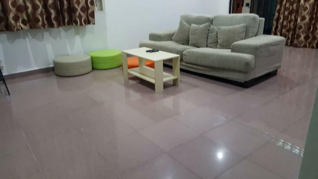 The Garden Vacation Home Lumut Ngoại thất bức ảnh